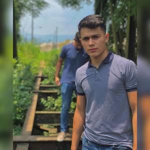 Meet your Posher, Gerardo